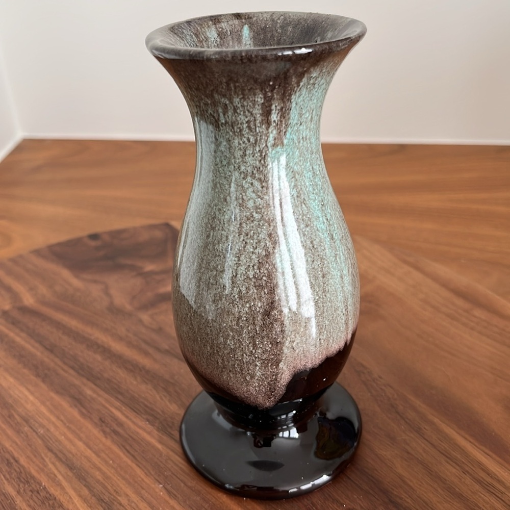 VINTAGE Brown Drip Glaze Ceramic Vase Elegant Shape Unsigned Marked 569 Decor
